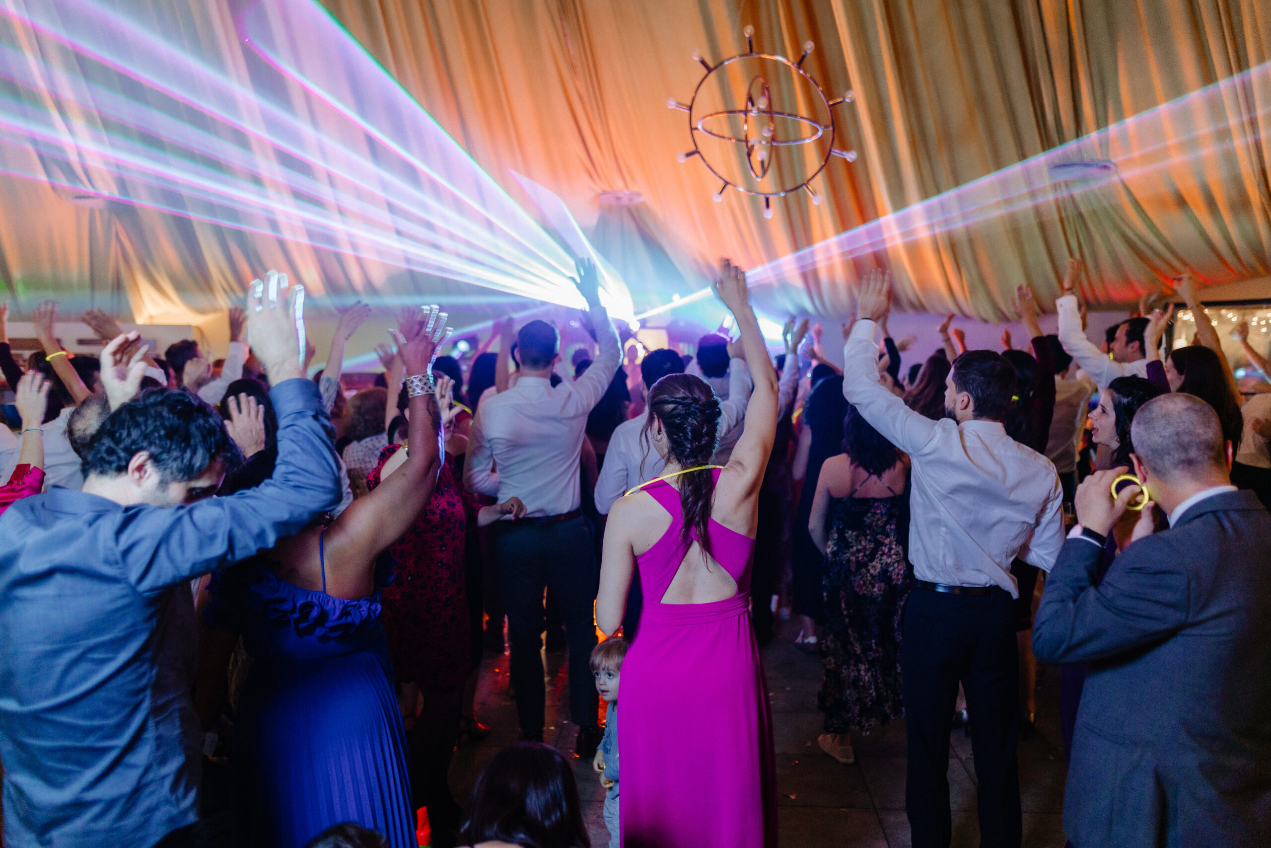 Festa de boda a lo racó de mig cami